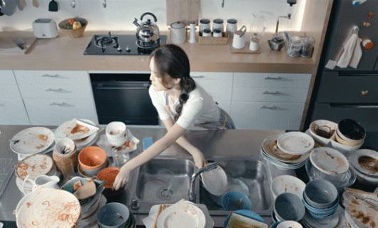普森：女人的手 从来都不是用来洗碗的