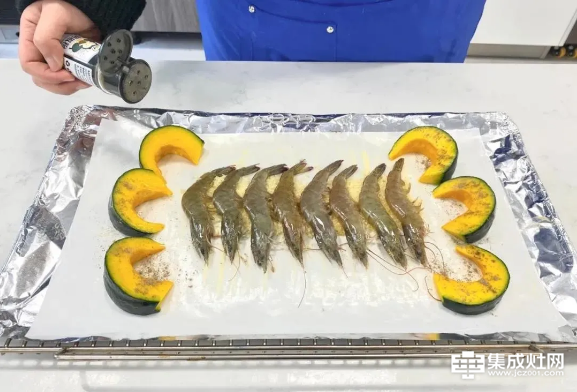 南瓜黄油焗虾