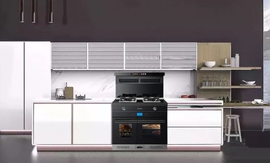 柏信：小厨房搭配集成灶 创造大能量