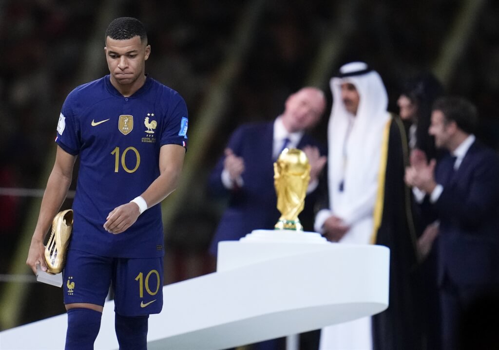 世界杯法国不敌阿根廷 姆巴佩卯足全力仍成悲剧英雄